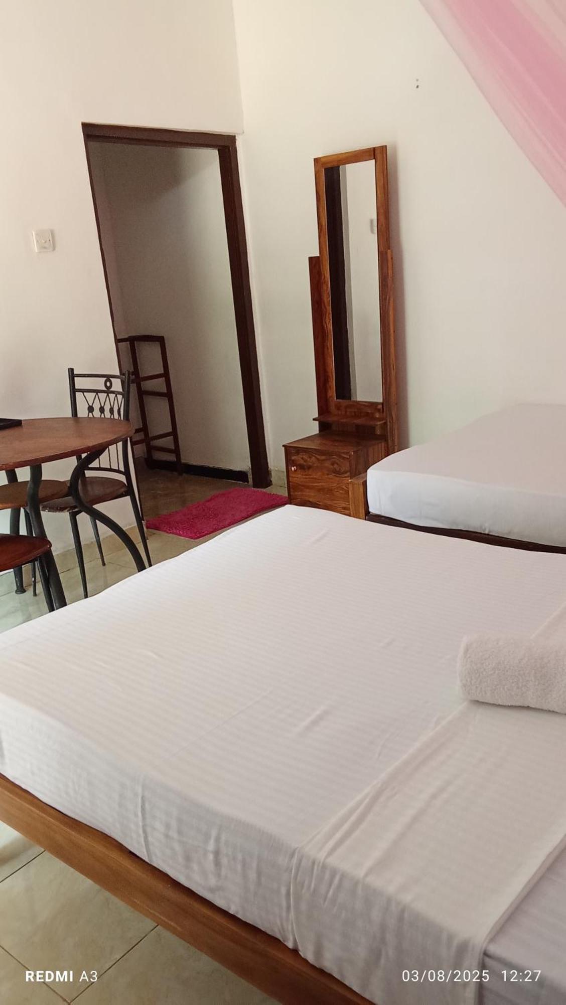Sidhangana Home Stay Anuradhapura Quarto foto